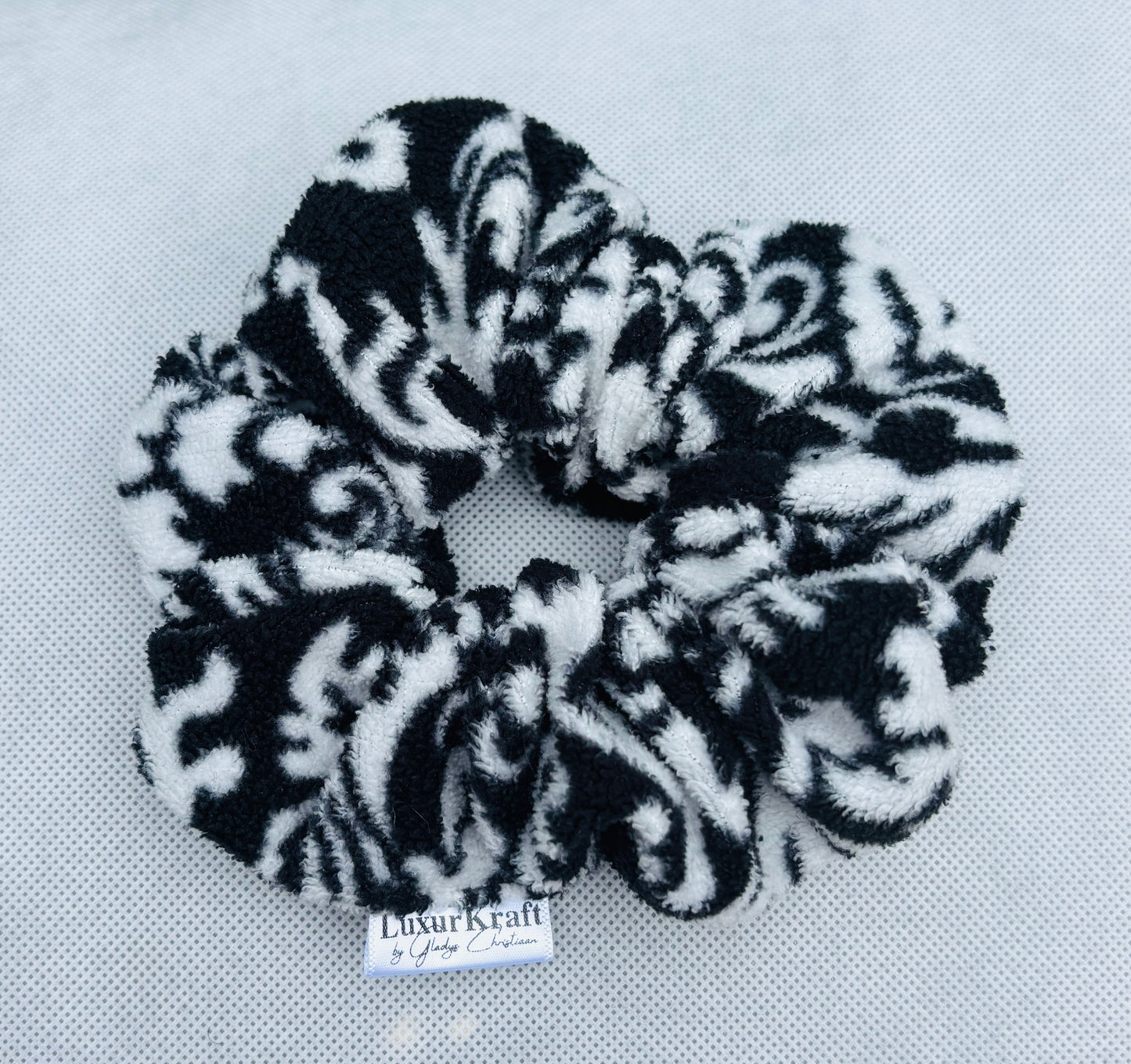 Farah Black & White Fleece-cotton Scrunchie