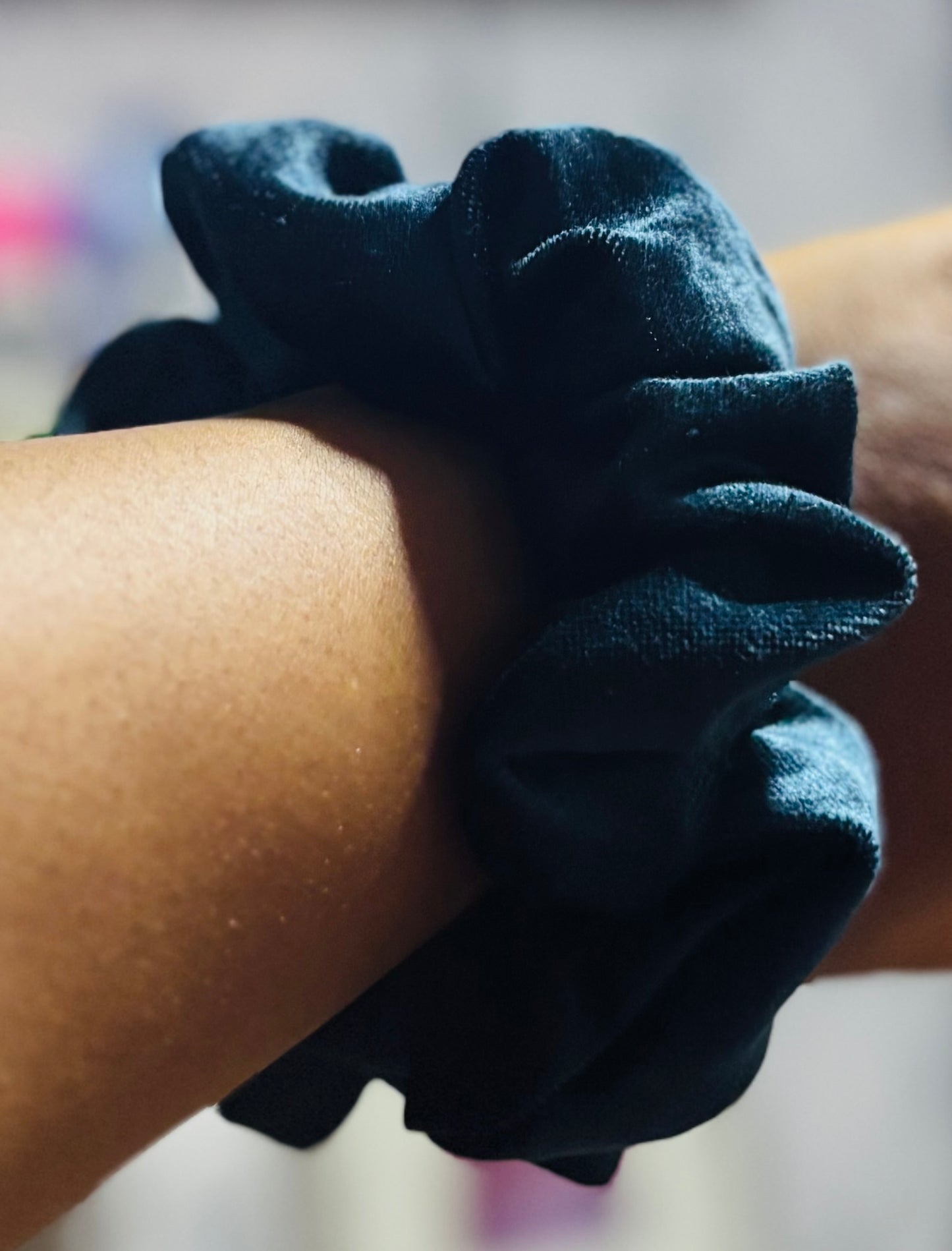 Sharon Velvet Scrunchie