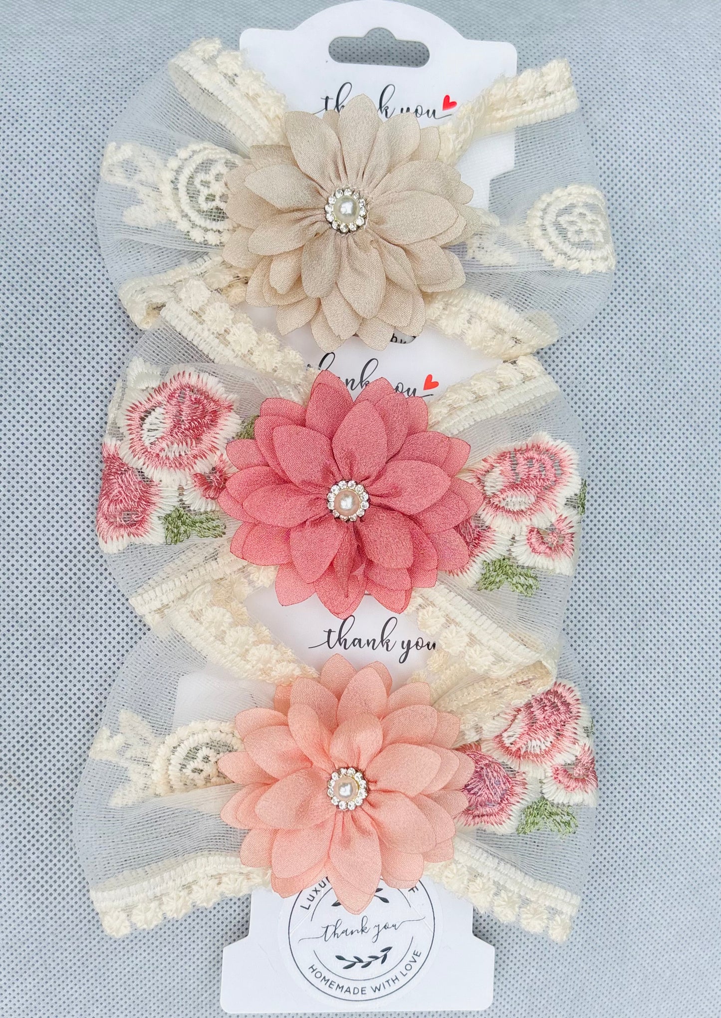 Makas Lace Bow Hair Clip